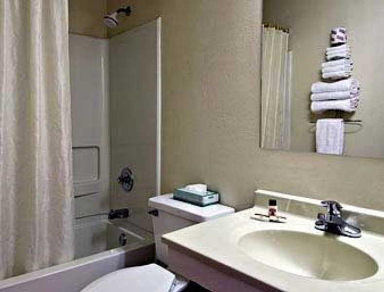 Super 8 By Wyndham Panama City Ruang foto