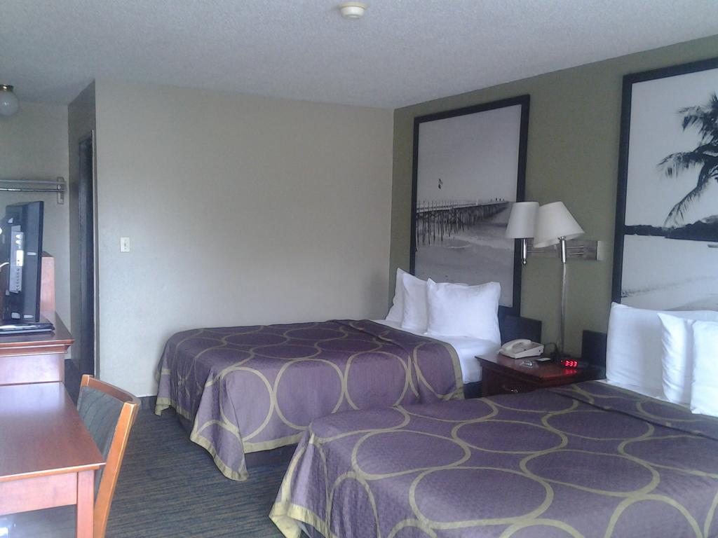 Super 8 By Wyndham Panama City Bagian luar foto